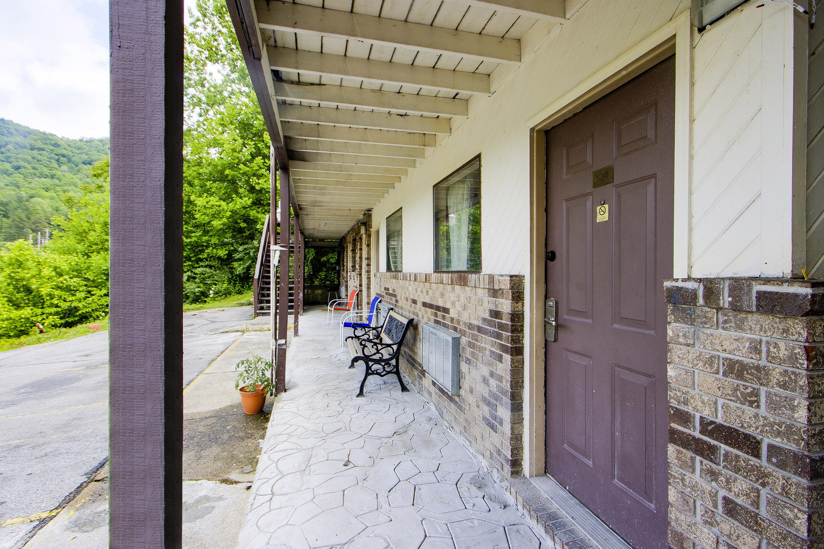 Oyo Hotel Chapmanville Inn, Wv - Hwy 119 Exterior photo