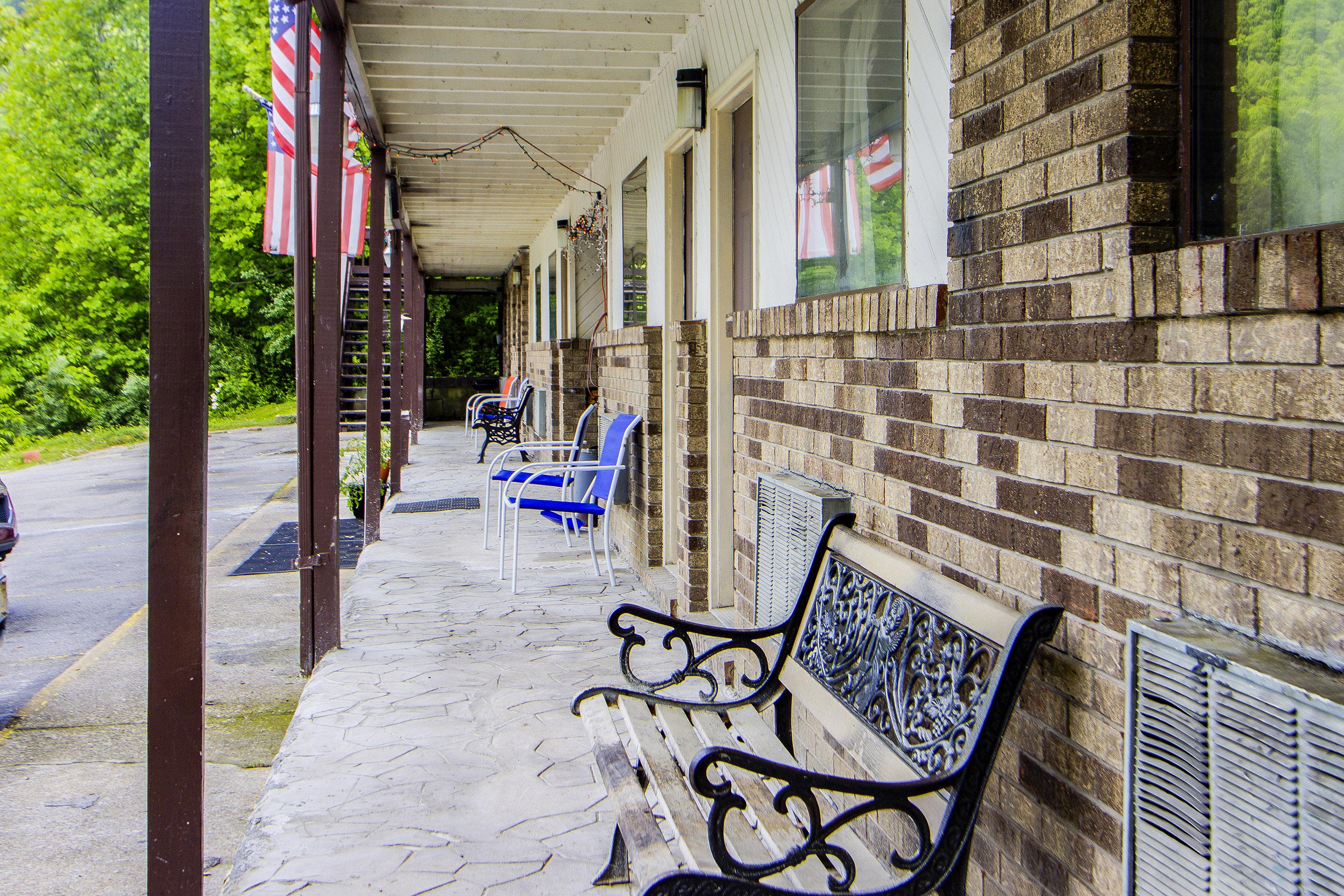 Oyo Hotel Chapmanville Inn, Wv - Hwy 119 Exterior photo