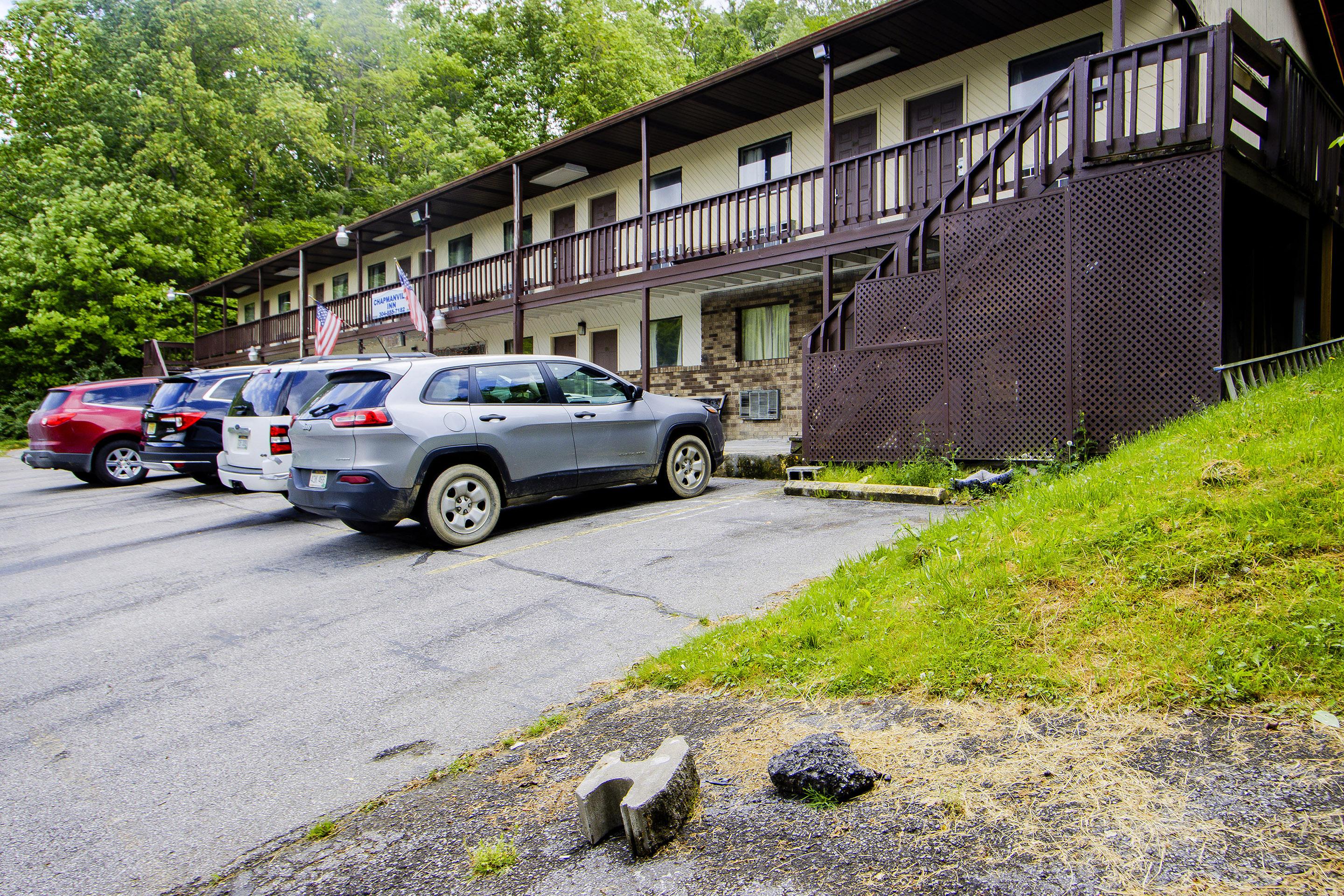 Oyo Hotel Chapmanville Inn, Wv - Hwy 119 Exterior photo